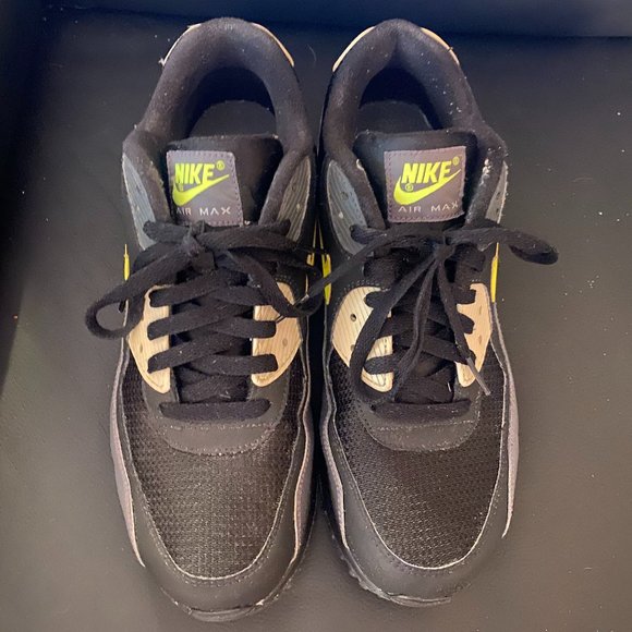 Nike Air Max 90 Essential